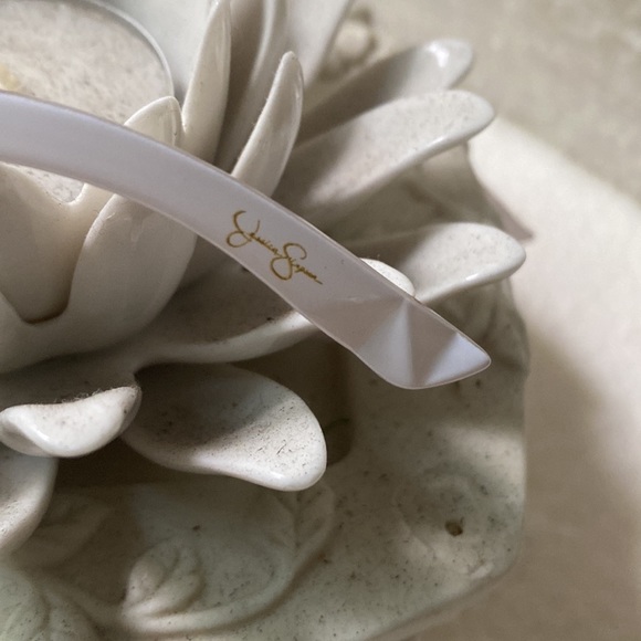 Jessica Simpson Sunglasses - Picture 5 of 8